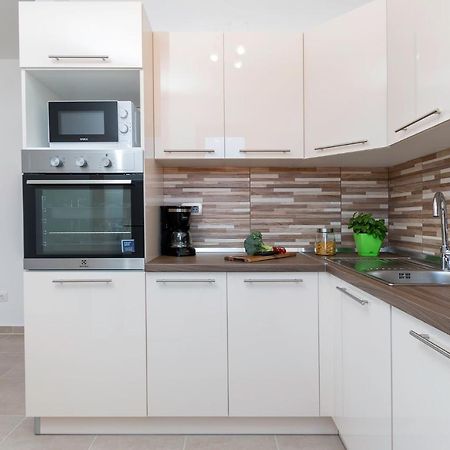 Apartment Rubina With Secure Parking Medulin Extérieur photo